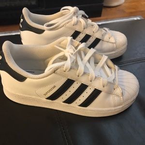 Adidas Sneakers